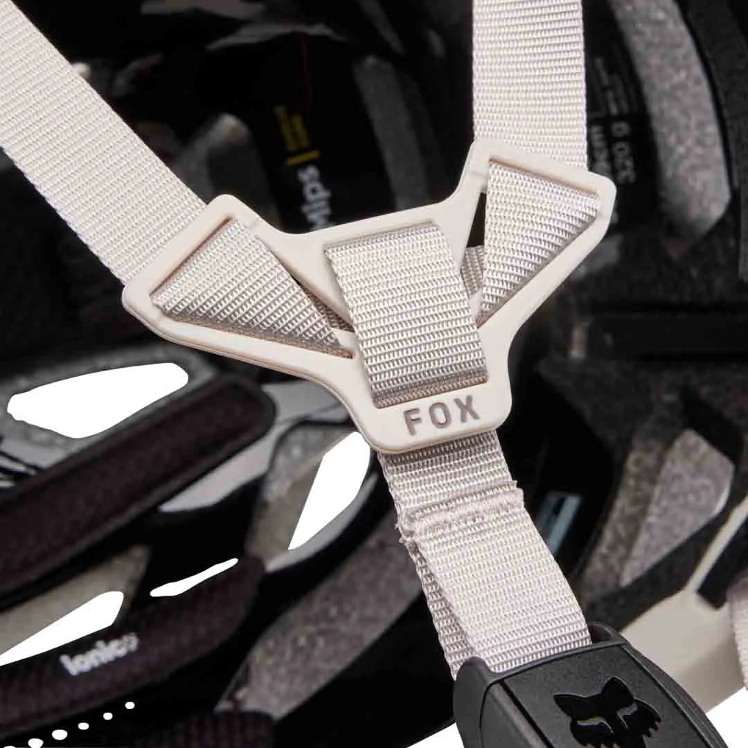 FOX Crossframe Pro Helmet