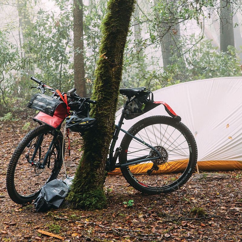 BLACKBURN Outpost Handle Bar Roll With Drybag